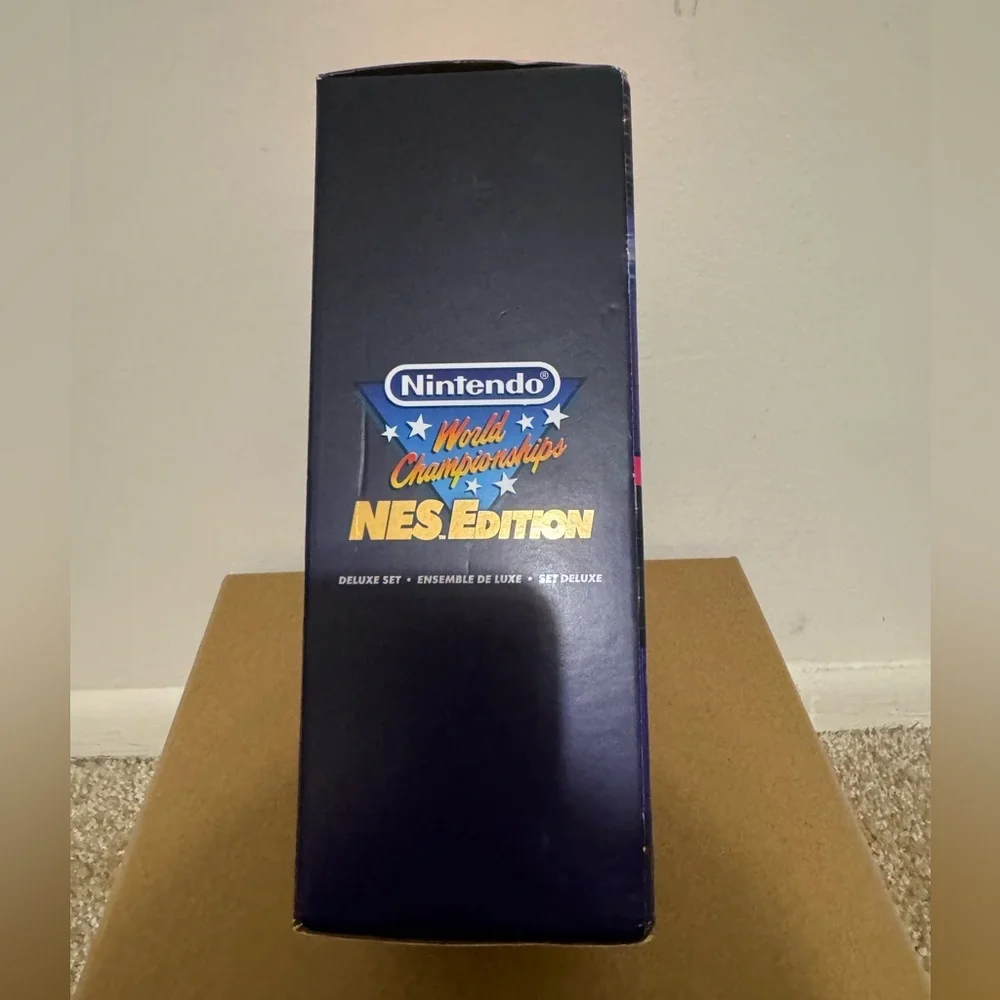 Nintendo World Championships: NES Edition, Deluxe Set - Nintendo Switch